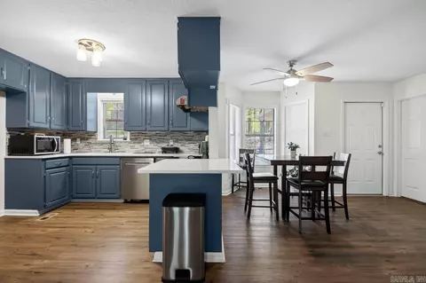 Kitchen - 16 Pinecrest, Conway, AR 72032 photo 1 of 3