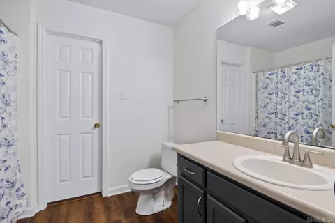 Bath - 16 Pinecrest, Conway, AR 72032 photo 3 of 4