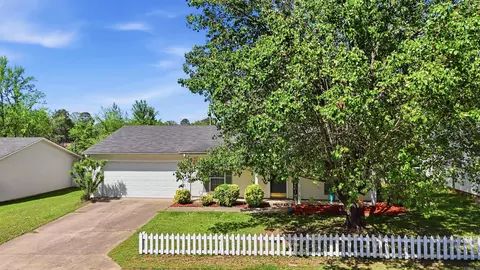 Exterior - 1209 Jackman St, Benton, AR 72015 photo 2 of 8