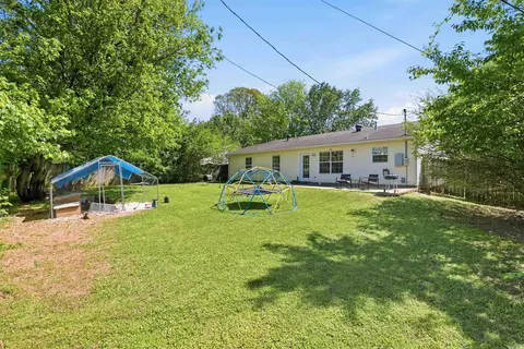 Exterior - 1209 Jackman St, Benton, AR 72015 photo 5 of 8