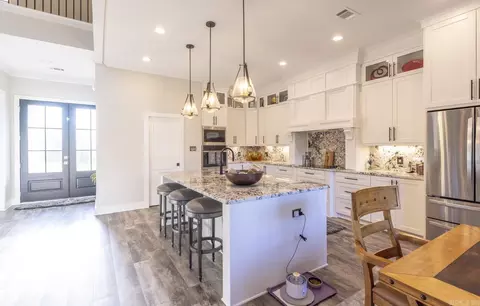 Kitchen - 6020 Centark Ct, Alexander, AR 72002 photo 4 of 6