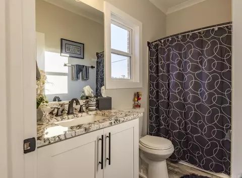 Bath - 6020 Centark Ct, Alexander, AR 72002 photo 4 of 5