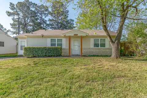 3305 Fairview Dr, Jonesboro, AR 72401
