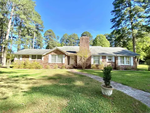 1612 W 4th St, Fordyce, AR 71742