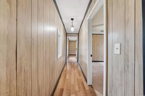 Entry Way - 402 Mercer St, Horatio, AR 71842 photo 2 of 2