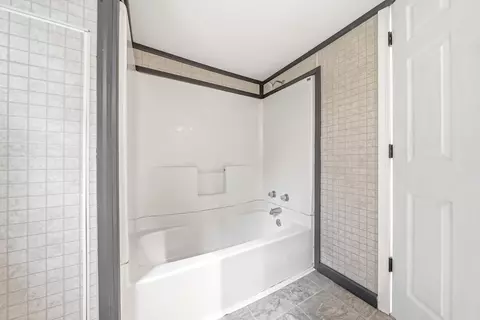 Bath - 402 Mercer St, Horatio, AR 71842 photo 3 of 3