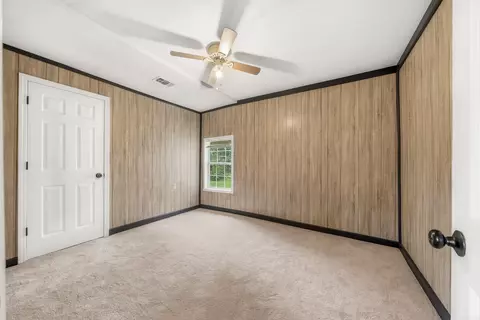 Bedroom - 402 Mercer St, Horatio, AR 71842 photo 2 of 3