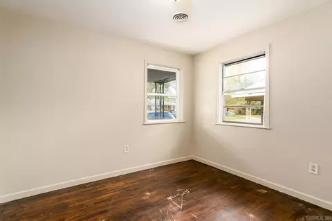 Bedroom - 325 Hereford St, Conway, AR 72032 photo 1 of 4