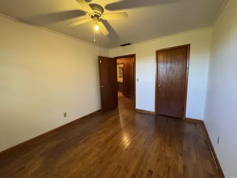 Bedroom - 1007 Bailey St, Campbell, MO 63933 photo 2 of 6