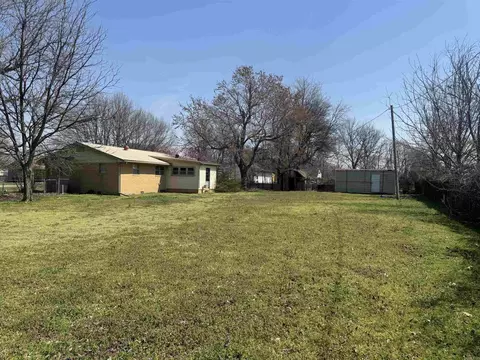 Exterior - 1007 Bailey St, Campbell, MO 63933 photo 5 of 10