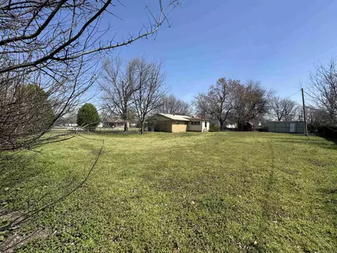 Exterior - 1007 Bailey St, Campbell, MO 63933 photo 6 of 10