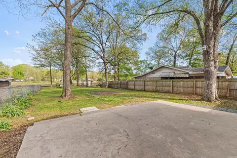 Exterior - 11 E Ridge Rd, Mayflower, AR 72106 photo 4 of 9