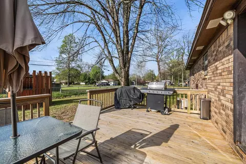 Exterior - 55 Oak Meadows Dr, Cabot, AR 72023 photo 7 of 10