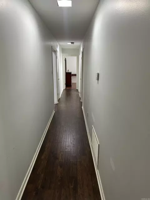 Entry Way - 4021 S Cherry, Pine Bluff, AR 71603 photo 3 of 4