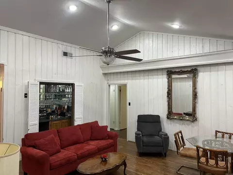 Living - 4021 S Cherry, Pine Bluff, AR 71603 photo 2 of 2