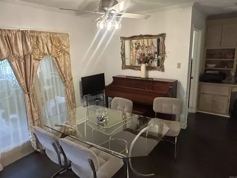 Dining - 4021 S Cherry, Pine Bluff, AR 71603 photo 1 of 2