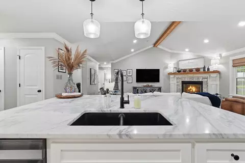 Kitchen - 4401 Wagon Trace Cv, White Hall, AR 71602 photo 6 of 7