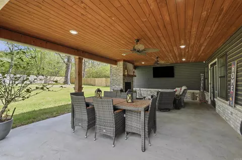 Exterior - 4401 Wagon Trace Cv, White Hall, AR 71602 photo 4 of 10
