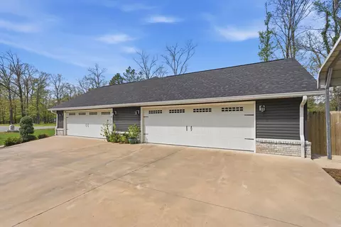 Exterior - 4401 Wagon Trace Cv, White Hall, AR 71602 photo 9 of 10