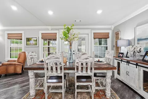 Dining - 4401 Wagon Trace Cv, White Hall, AR 71602 photo 2 of 3