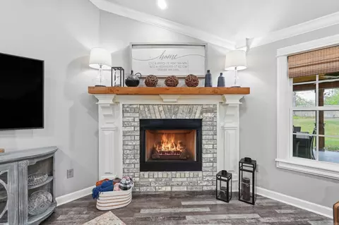 Living - 4401 Wagon Trace Cv, White Hall, AR 71602 photo 6 of 8