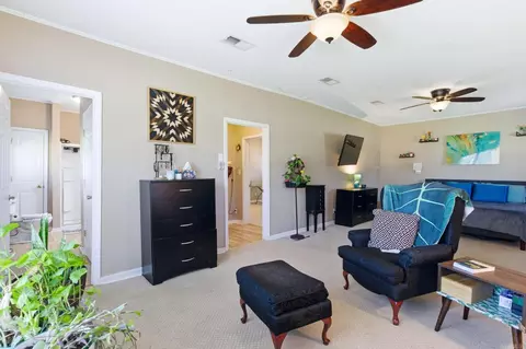 Bedroom - 6307 Middle Warren Rd, Pine Bluff, AR 71603 photo 5 of 8
