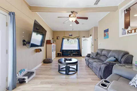 Living - 6307 Middle Warren Rd, Pine Bluff, AR 71603 photo 1 of 4