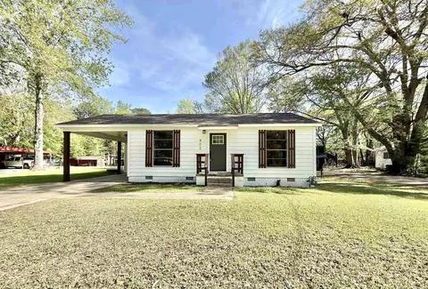 802 Waco St, Camden, AR 71701
