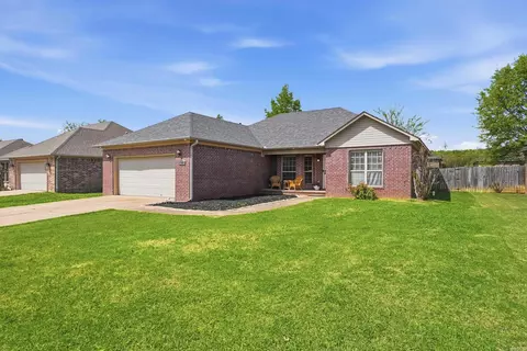 22 Ruby June St, Vilonia, AR 72173 photo 2