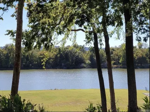 117 Turtle Creek Cv, Maumelle, AR 72113