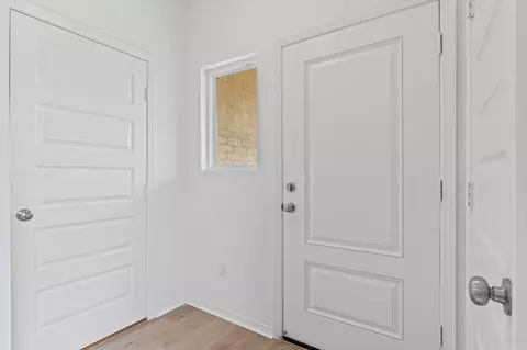Entry Way - 7001 Potomac Trl, Bauxite, AR 72011 photo 3 of 8
