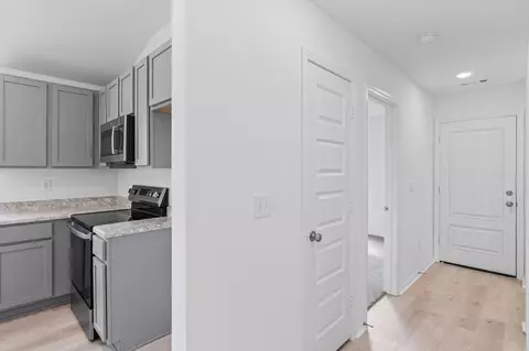 Entry Way - 7001 Potomac Trl, Bauxite, AR 72011 photo 6 of 8