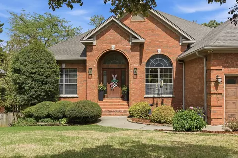2209 Sawgrass Dr, Little Rock, AR 72212