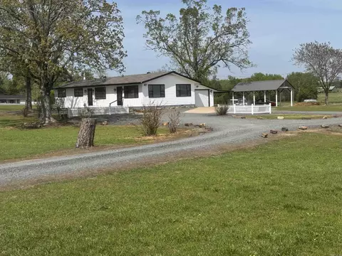 55 Shiloh Rd, Greers Ferry, AR 72067