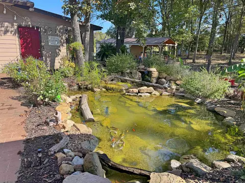 Exterior - 508 Harding Blvd, Mountain View, AR 72560 photo 5 of 17