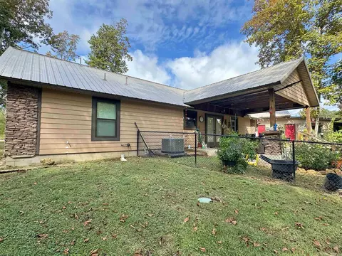 Exterior - 508 Harding Blvd, Mountain View, AR 72560 photo 7 of 17