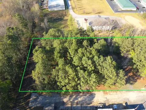 Carla St, Monticello, AR 71655