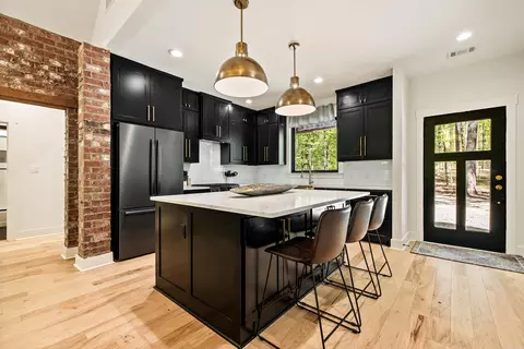 Kitchen - 6421 Ar-270 E, Mount Ida, AR 71957 photo 2 of 7