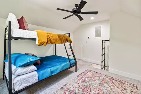 Bedroom - 6421 Ar-270 E, Mount Ida, AR 71957 photo 6 of 9