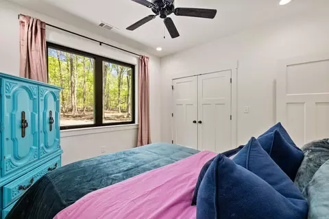 Bedroom - 6421 Ar-270 E, Mount Ida, AR 71957 photo 3 of 9