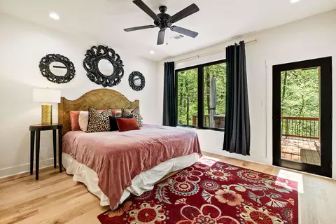 Bedroom - 6421 Ar-270 E, Mount Ida, AR 71957 photo 9 of 9