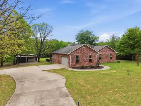 216 Carroll Rd, Conway, AR 72032