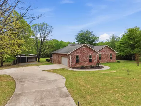 216 Carroll Rd, Conway, AR 72032