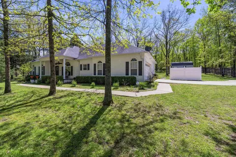 8411 Wolf Creek Ct, Sherwood, AR 72120