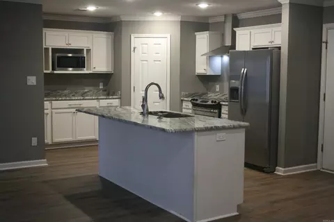 Kitchen - 3011 Greenfield Dr, Bryant, AR 72022 photo 1 of 1