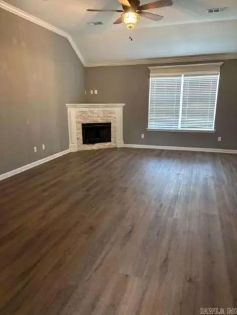 Living - 3011 Greenfield Dr, Bryant, AR 72022 photo 1 of 2