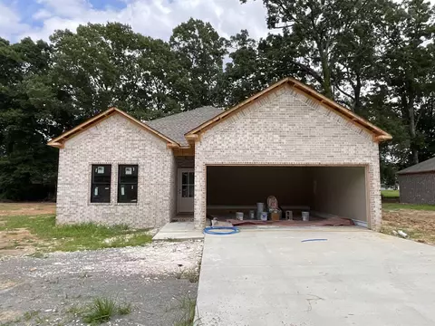 225 Kayla Ln, Lonoke, AR 72086