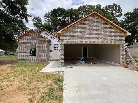 235 Kayla Ln, Lonoke, AR 72086