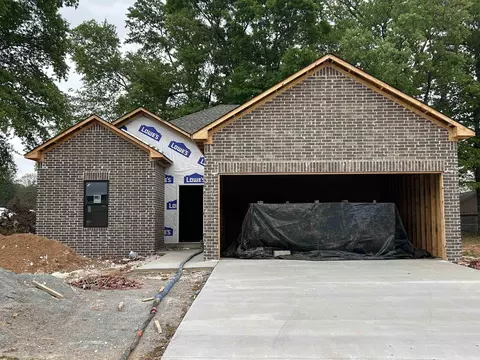 235 Kayla Ln, Lonoke, AR 72086