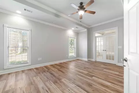 Living - 6706 Worth Ave, Benton, AR 72019 photo 4 of 5